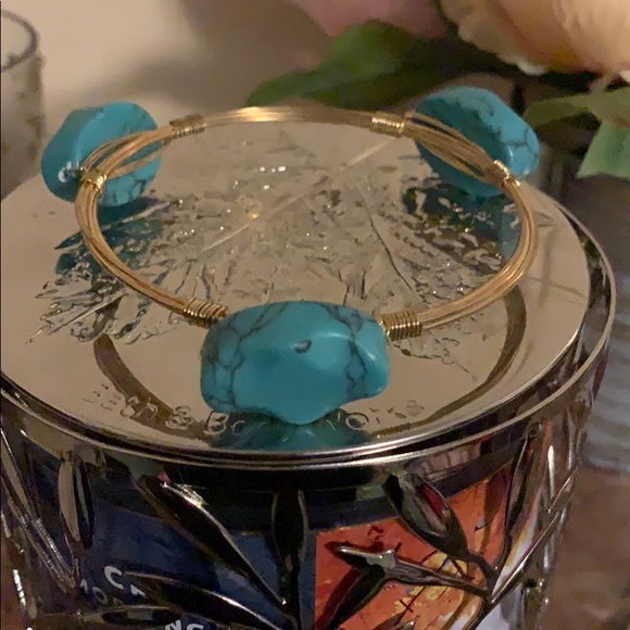 Handmade gold wire turquoise wrapbracelet - Picture 3 of 8